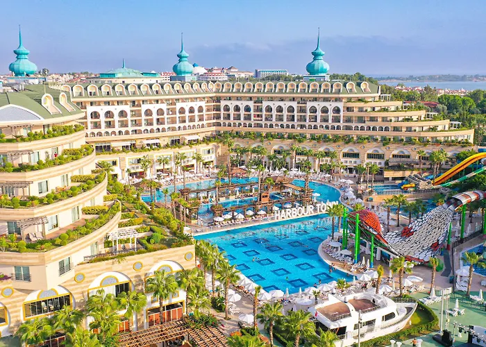 Hotel Crystal Sunset Pearl Collection